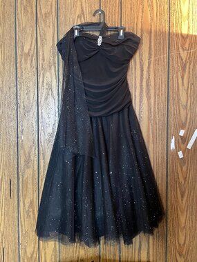 B. Darlin Black Dress with Sparkles & Tulle Halter Women's Size 13/14 *Like New*